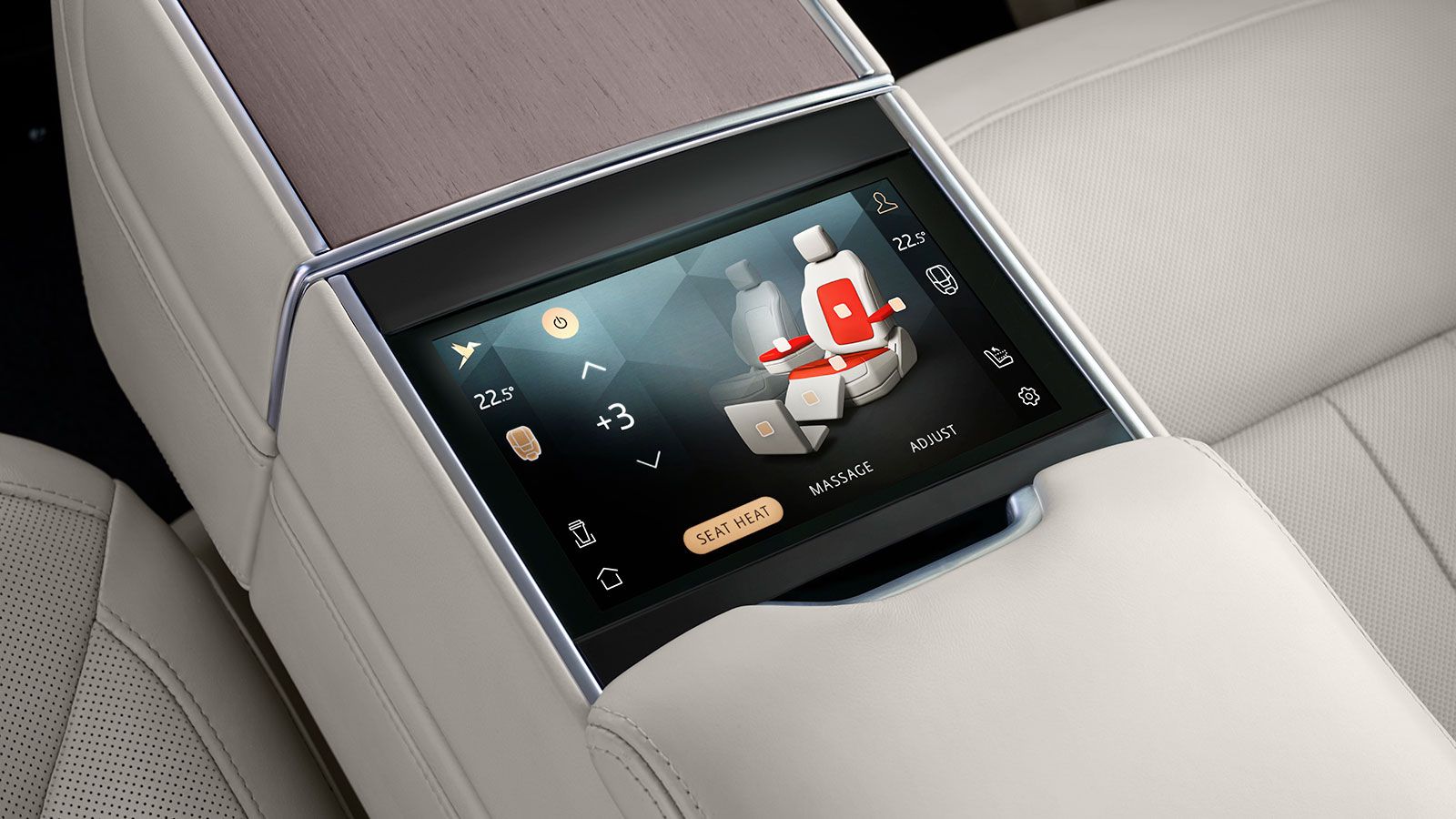 Новый 8-дюймовый сенсорный экран с контроллером для пассажиров заднего ряда сидений.